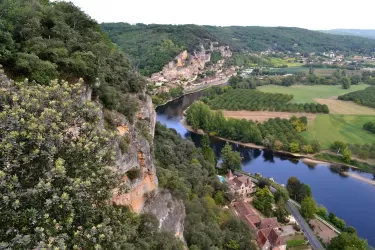 Vacances en Dordogne : Top Raisons de Visiter cette Destination Magique