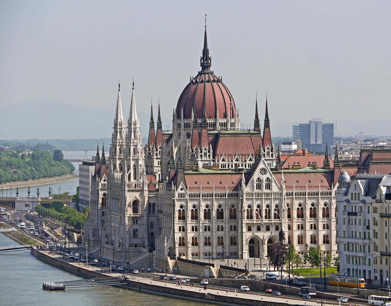 Chambres du Parlement Hongrie