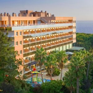 Appartements avec piscine à Salou avec entrées à PortAventura :Aparthotel SunClub Salou (4*)