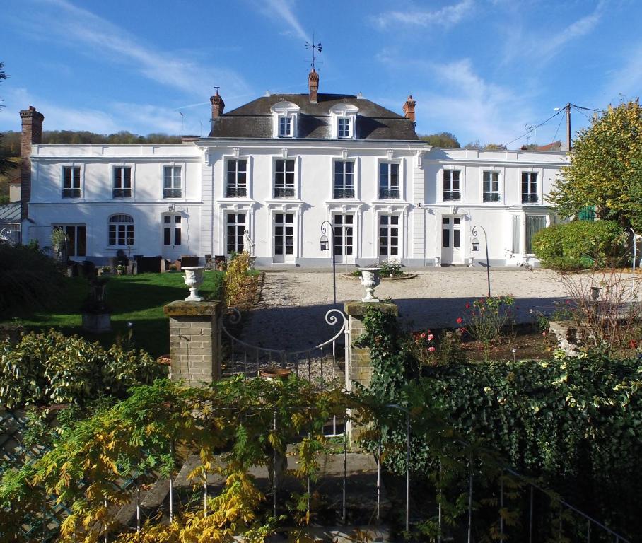 Château de la Marjolaine 3*- Essômes-sur-Marne, France